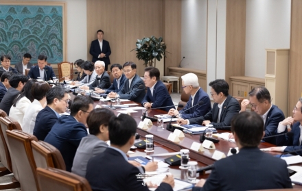 이재명 대통령 "내년 정부 R&D 예산안 35조 3000억 원…역사상 최대"