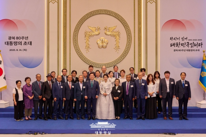 독립유공자 후손들 만난 이재명 대통령, 보훈 선진국으로 도약시킬 것