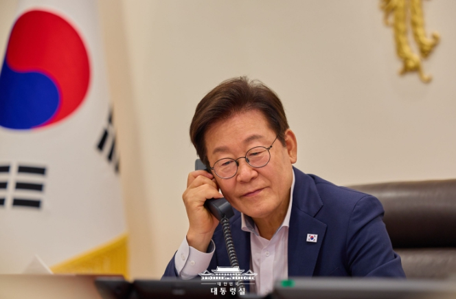 이재명 대통령, 마르코스 필리핀 대통령과 첫 통화