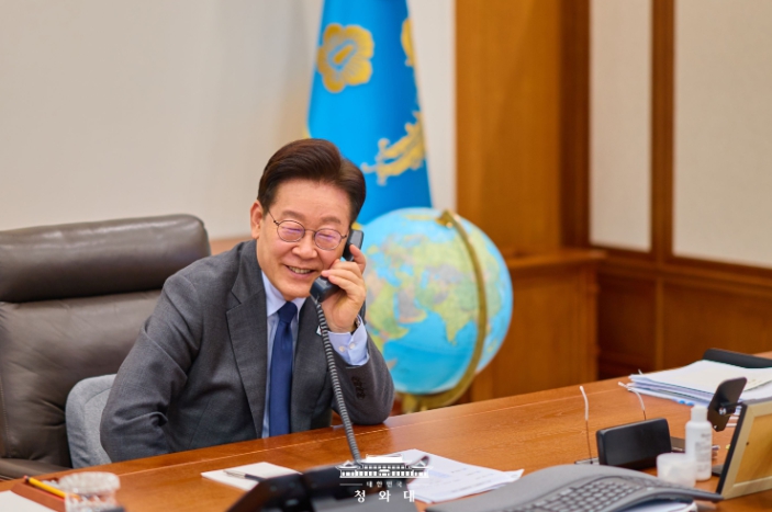 이재명 대통령, 럭슨 뉴질랜드 총리와의 통화