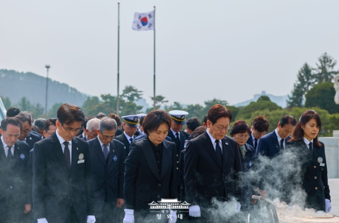 李대통령 "대결과 긴장의 서해 끝내고 공동 성장·번영 새 역사 온 힘"