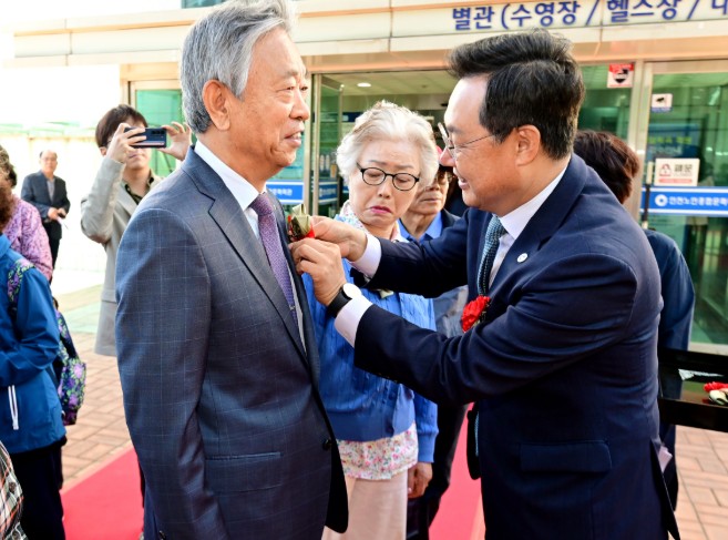 인천시, 제54회 어버이날 기념행사 성황리 개최