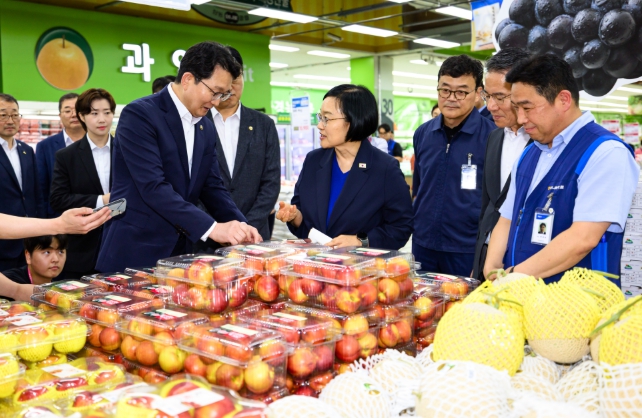 한성숙 국무총리, 여름철 밥상물가 점검