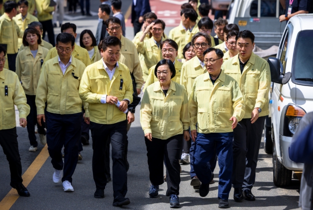 한성숙 국무총리, 모충동 침수 피해현장 점검