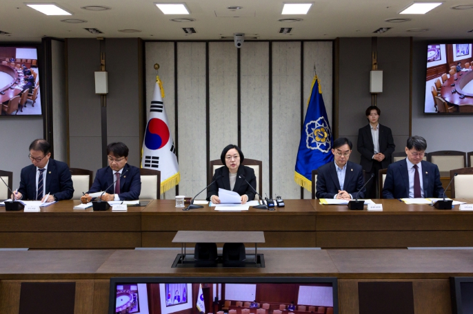 한성숙 국무총리, 제15회 국가정책조정회의 주재