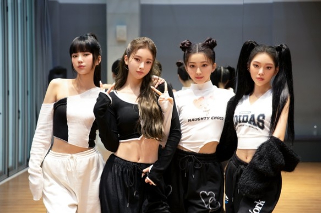 'K-메타 아이돌' MAVE: (메이브), 비하인드 콘텐츠 공개! 연습실→'음중' 포토존 완벽 접수