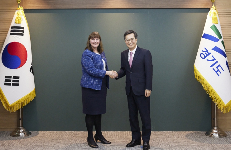 김동연 경기도지사, 캐서린 레이퍼 주한 호주대사와 미래혁신산업 협력 방안 논의