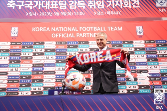 클린스만 감독 “목표는 아시안컵 우승과 월드컵 4강”