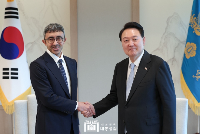 윤석열  대통령, UAE 외교장관 접견 "양국 협력 강화 및 구체적 성과 도출 위해 함께 노력해 나가야"