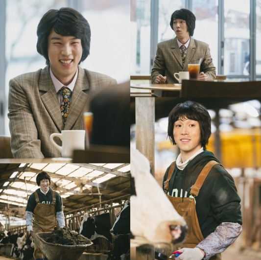‘경이로운 소문2:’ 유인수, 소똥 치우는 소순이 오빠 ‘나적봉’ 역...첫 스틸 공개!       