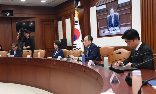 추경호 부총리 “수출 일부 긍정 조짐…개선세 이어질 것”