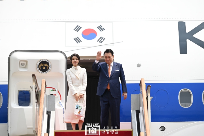 윤석열 대통령, 서울공항 출발