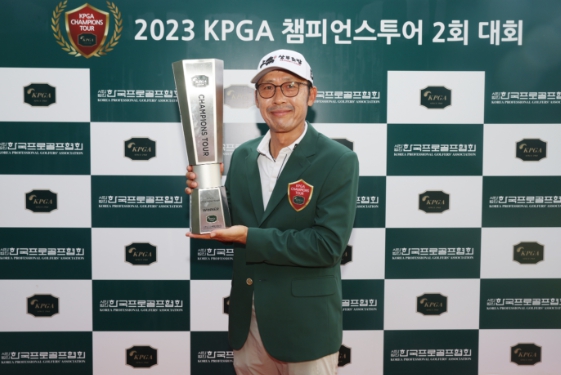 ‘7연속 버디’ 박성필, ‘2023 KPGA 챔피언스투어 2회 대회’ 우승…시니어 무대 ‘통산 2승’ 달성