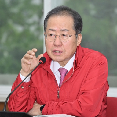 홍준표 대구시장, "대구경북 거대 경제권 구축해야"
