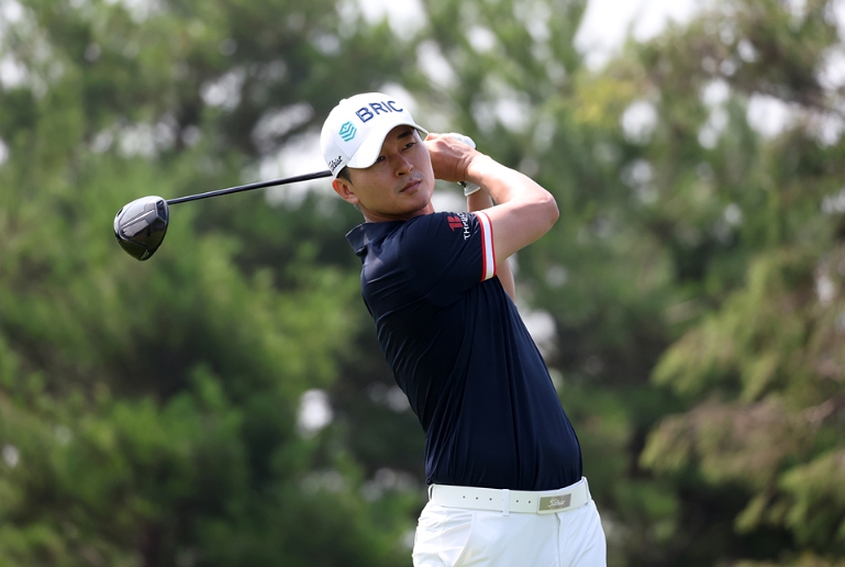‘이글 2방’ 이성호, KPGA 군산CC 오픈 예선 1위 통과…  7명 본 대회 출전