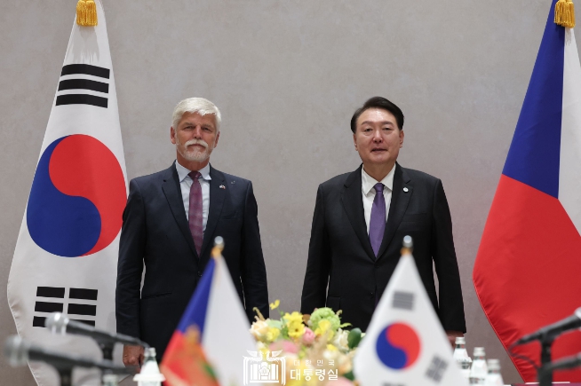 尹대통령, 체코 대통령과 정상회담 개최