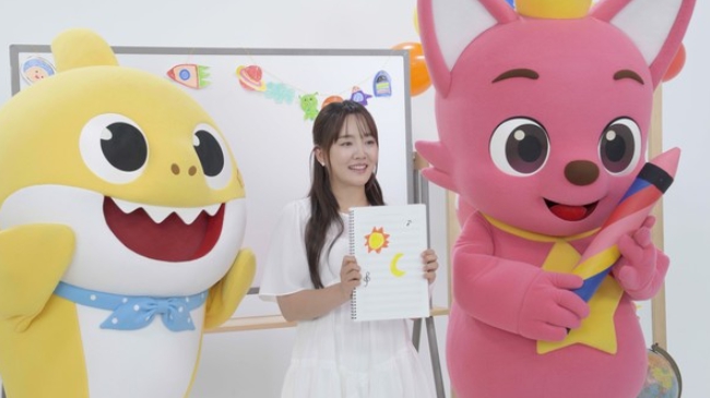 윤하, 신규 뮤직 버라이어티쇼 ‘핑크퐁의 크레파스' 출연 확정