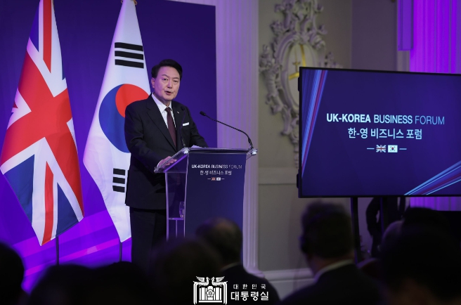 윤석열 대통령 “한영 FTA 개선협상을 잘 진행하여 양국 경제협력의 지평을 몇 배 더 넓혀 나가야”