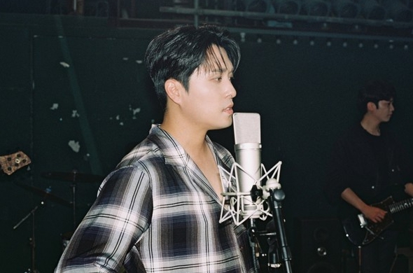 먼데이 키즈, 2월 4일 신곡 ‘니 추억에게 구걸하듯이’ 발매 확정! 창원 콘서트서 무대 공개