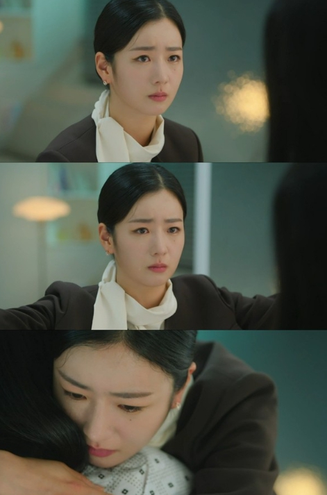'눈물의 여왕' 윤보미, 시한부 고백 김지원 안아주며 눈물…'겉바속촉' 의리