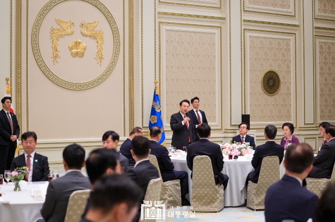 尹대통령, 국힘 의원들과 격려 오찬..."우리는 정치적 운명 공동체"