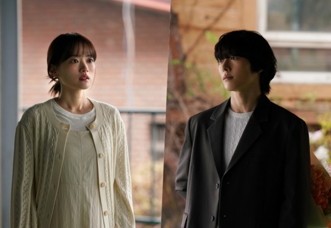 '히어로는 아닙니다만' 장기용, 천우희와 기습 입맞춤 후 감정 변화! 예측 불가 전개 '흥미진진'