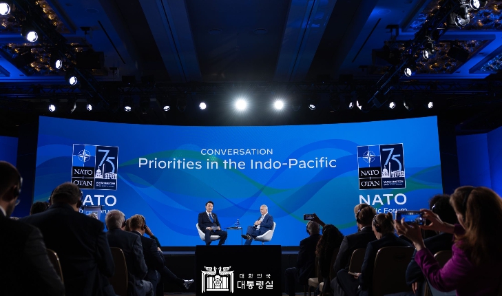 尹 대통령, NATO 퍼블릭 포럼 참석