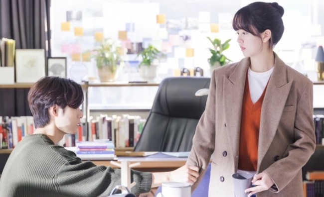'우연일까?' 김소현X채종협, 로맨스 시작과 동시에 브레이크? 애틋해서 더 설레는 한 밤의 눈맞춤!