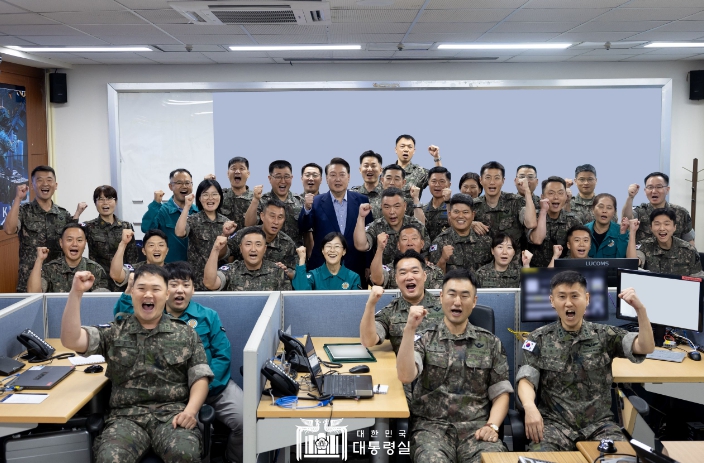 尹 대통령, 계룡대에서 안보태세 점검하며 4박 5일 '민생·안보 휴가' 마무리