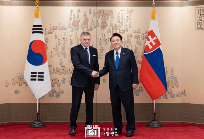 한-슬로바키아 정상회담…양국 전략적동반자관계 수립