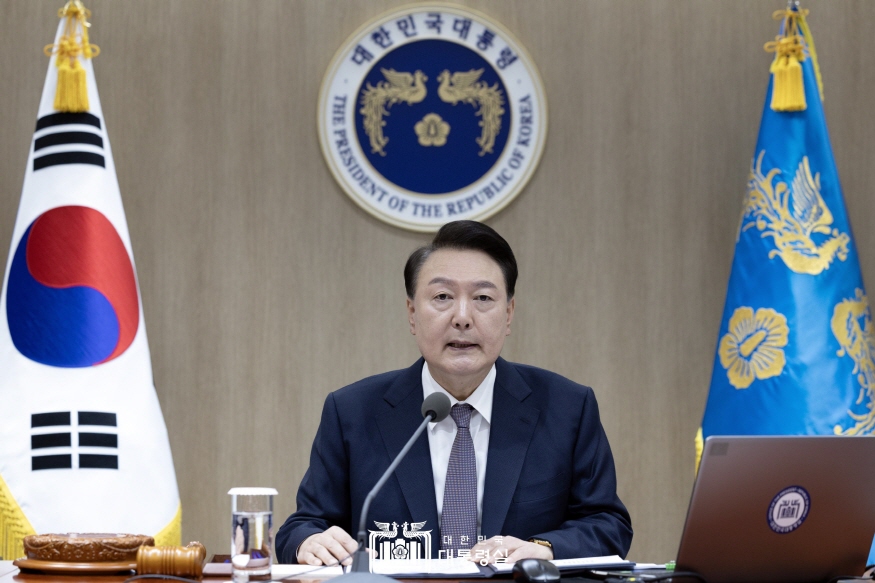 尹 대통령 "우크라·중동 지정학적 리스크 관리에 만전 기할 것"