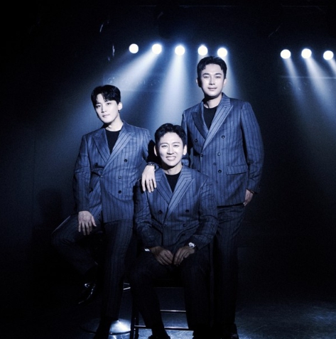 V.O.S(브이오에스), 레이벡스와 계약 종료…“앞으로 행보 응원”