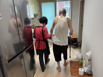 부산시, 전국 최초 '생애말기안심돌봄 서비스' 시행!