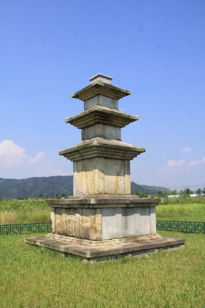 a673 경주 미탄사지 삼층석탑1.jpg