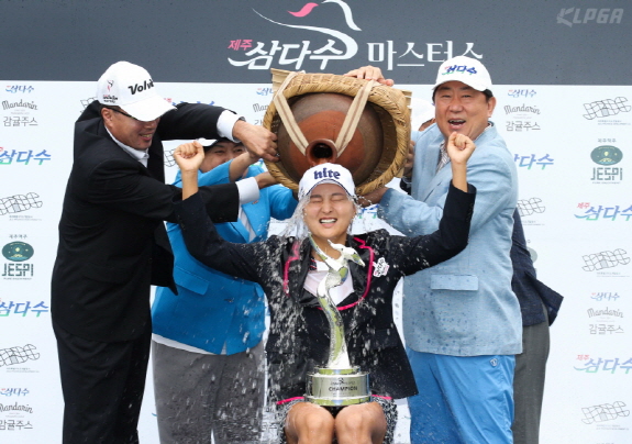 고진영20-2.jpg