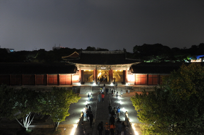 20131017034329103창경궁야경33.jpg