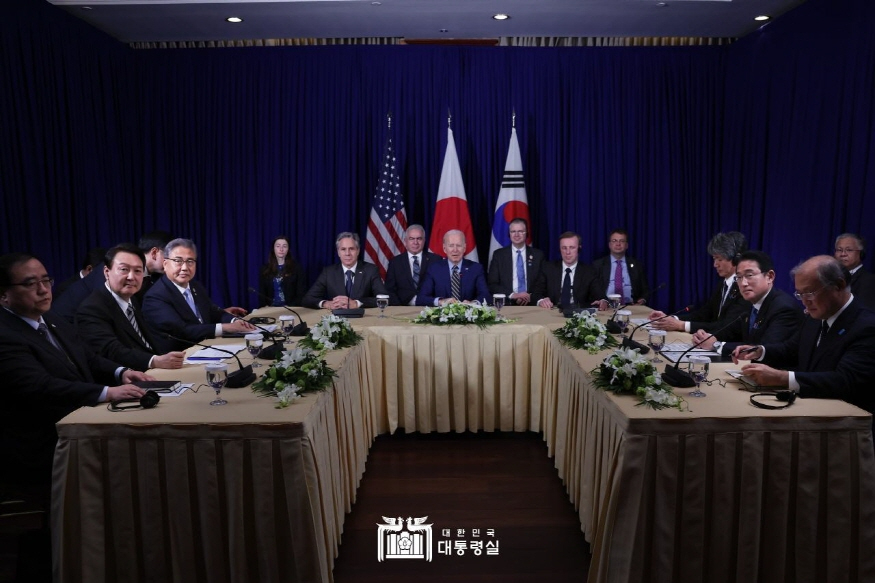 875-20221113한미일2.jpg