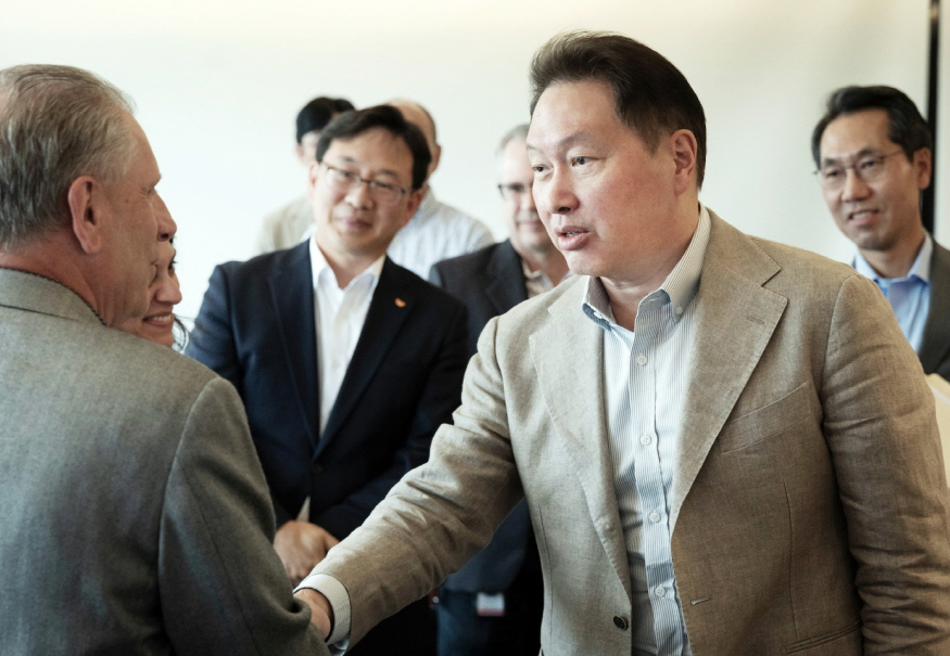 875-20240707094041_미국간 최태원회장.jpg